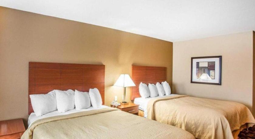 Quality Inn & Suites Маунт-Джульет Екстер'єр фото
